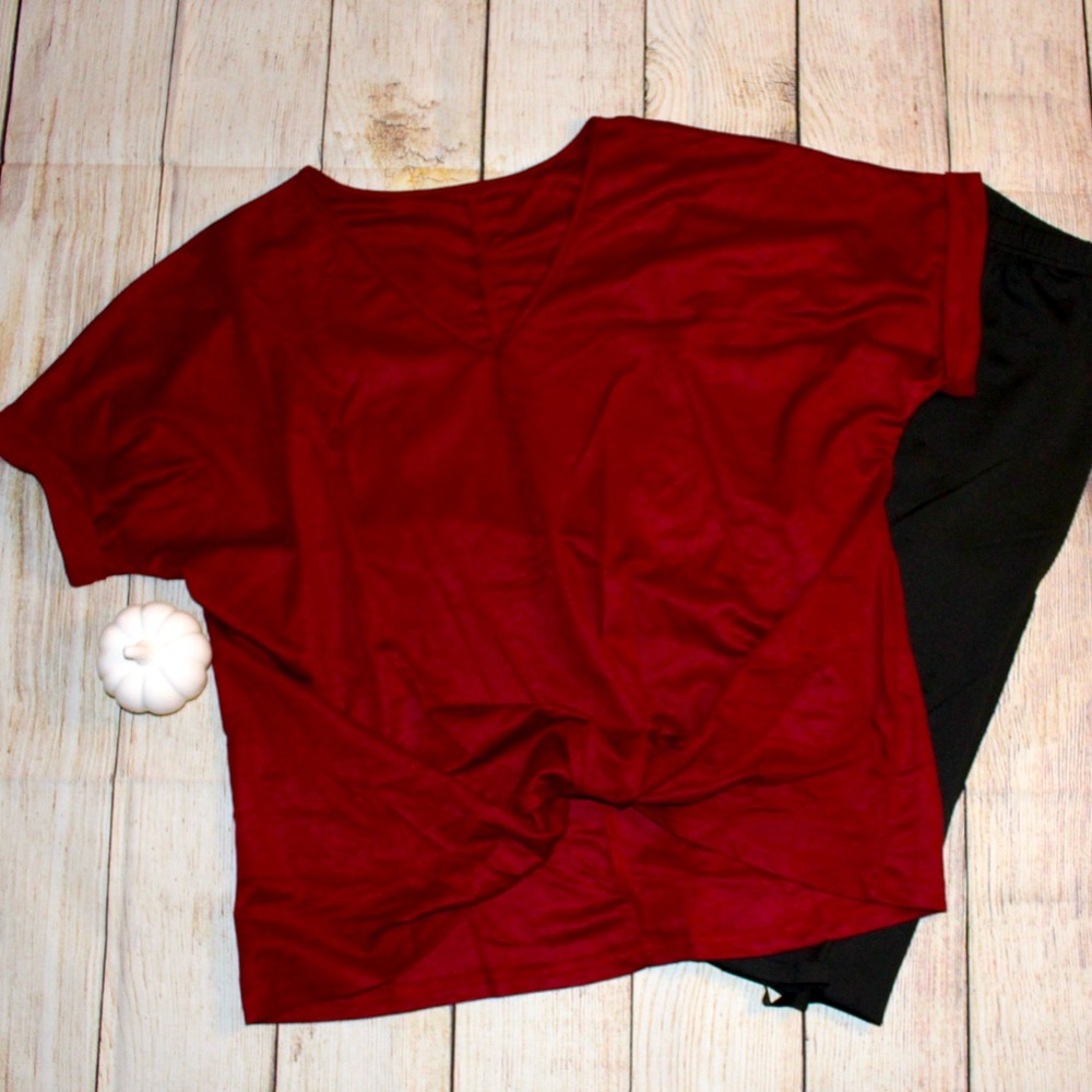 Plain short sleeve twist tee